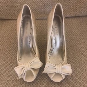 BCBG cream and white Heels